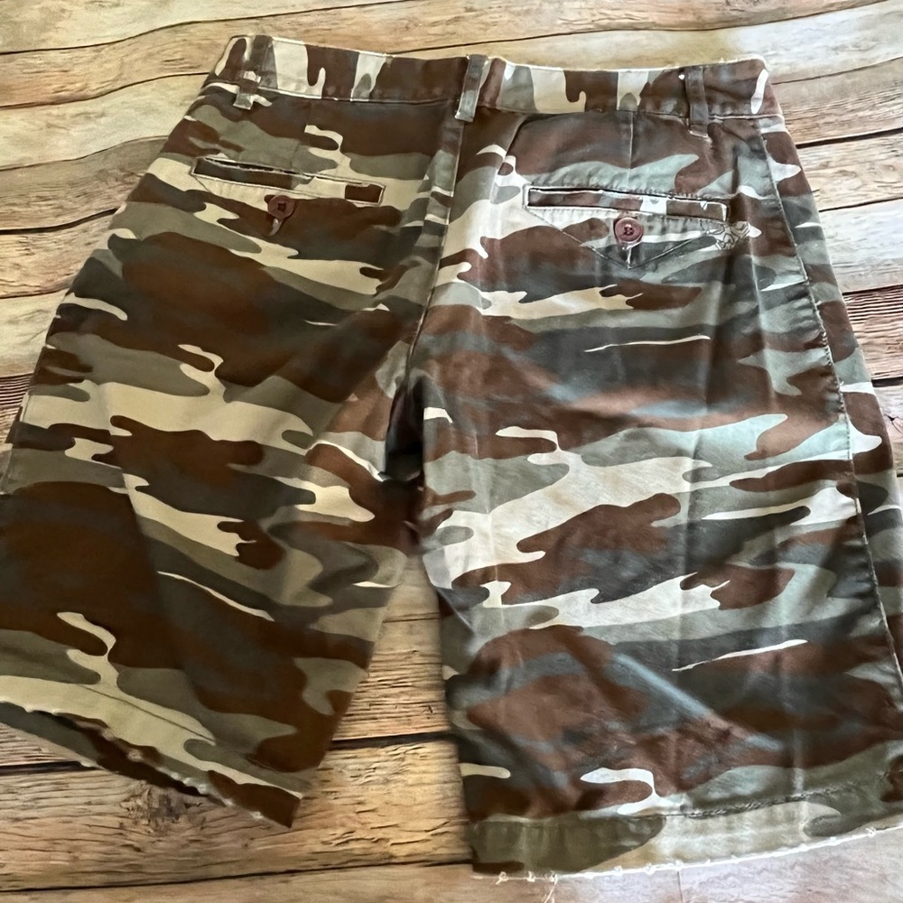 Vans Camo Print Bermuda Shorts Size 9 - Picture 7 of 8